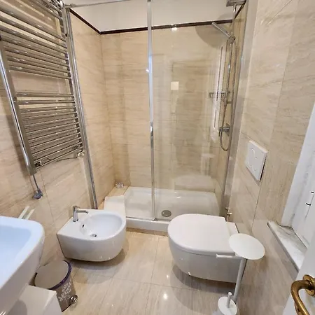 Monolocale Con Terrazzino